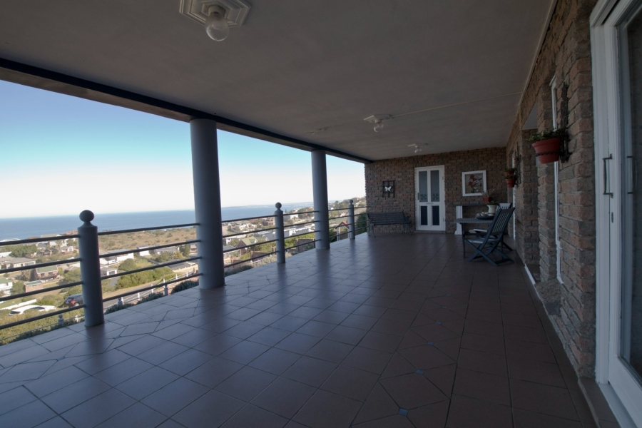 11 Bedroom Property for Sale in Dana Bay Western Cape